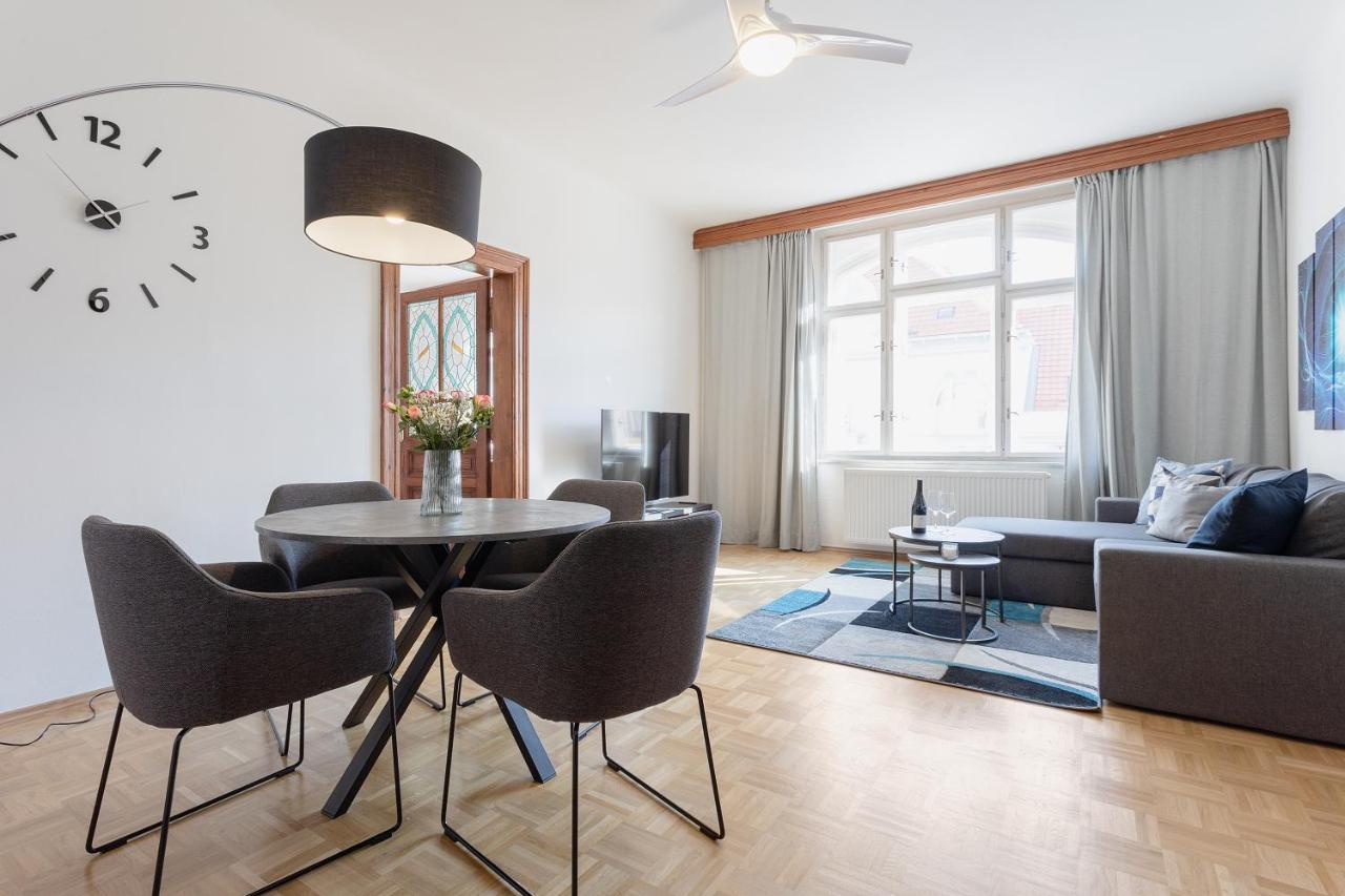 Bright&Spacious Attic Apartment Praga Exterior foto